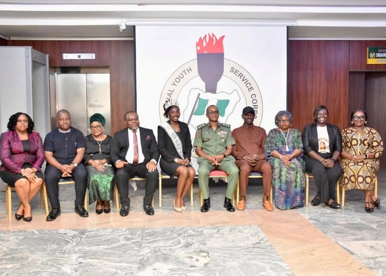 Group photo with NYSC leadership and Queen Soye